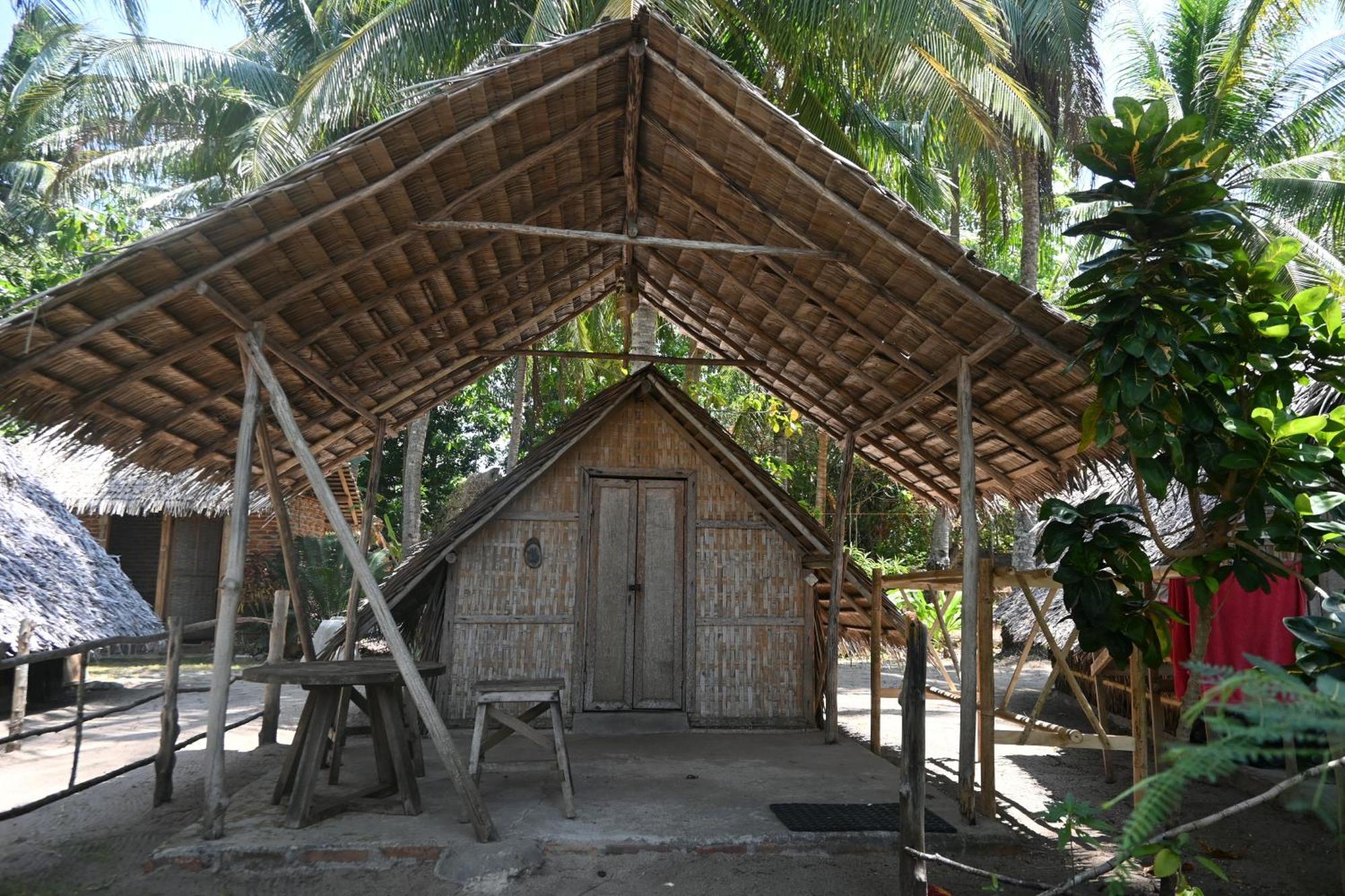 Bunga Jabe Villa การีมุนยาวา ภายนอก รูปภาพ
