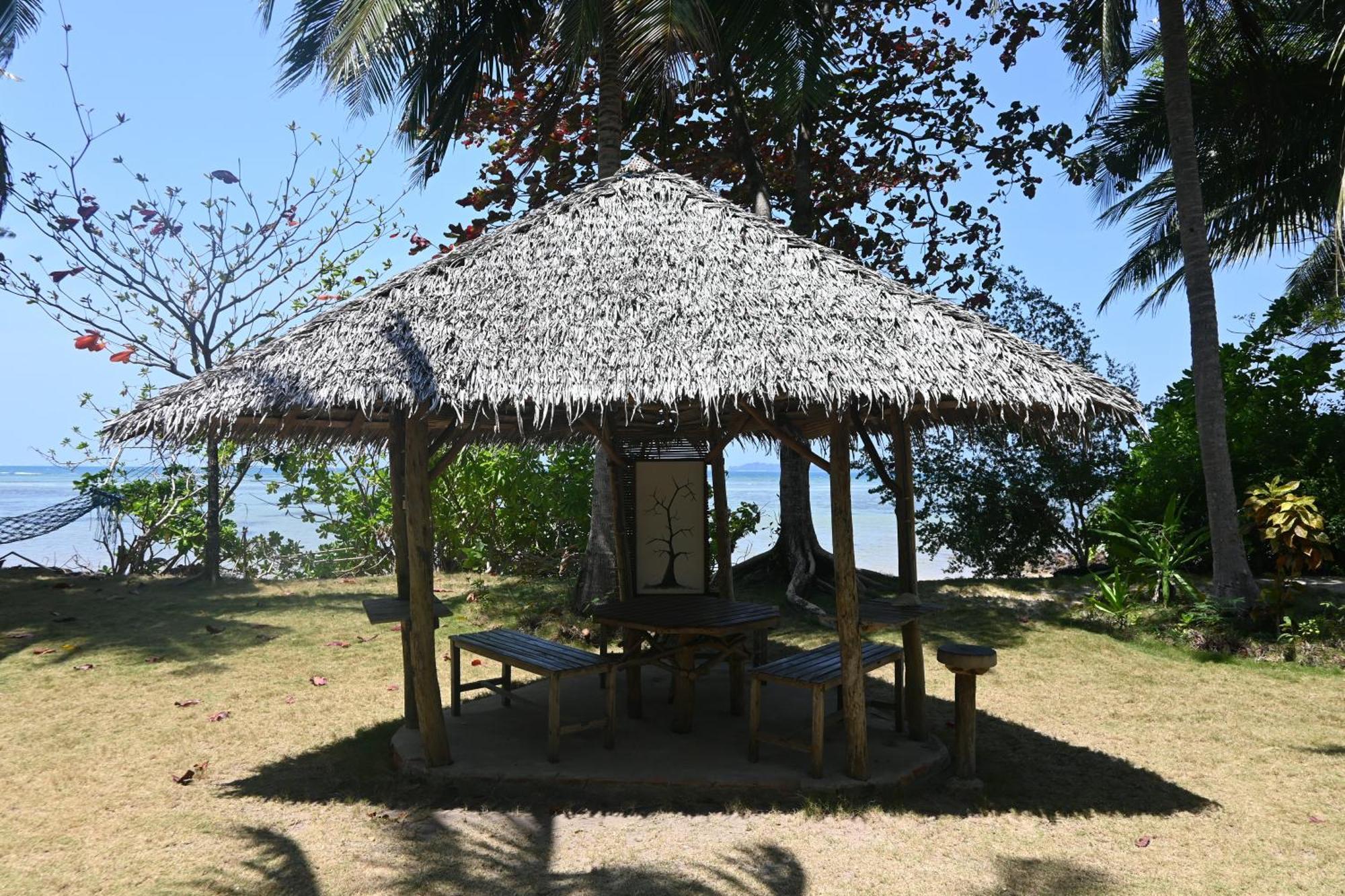Bunga Jabe Villa การีมุนยาวา ภายนอก รูปภาพ